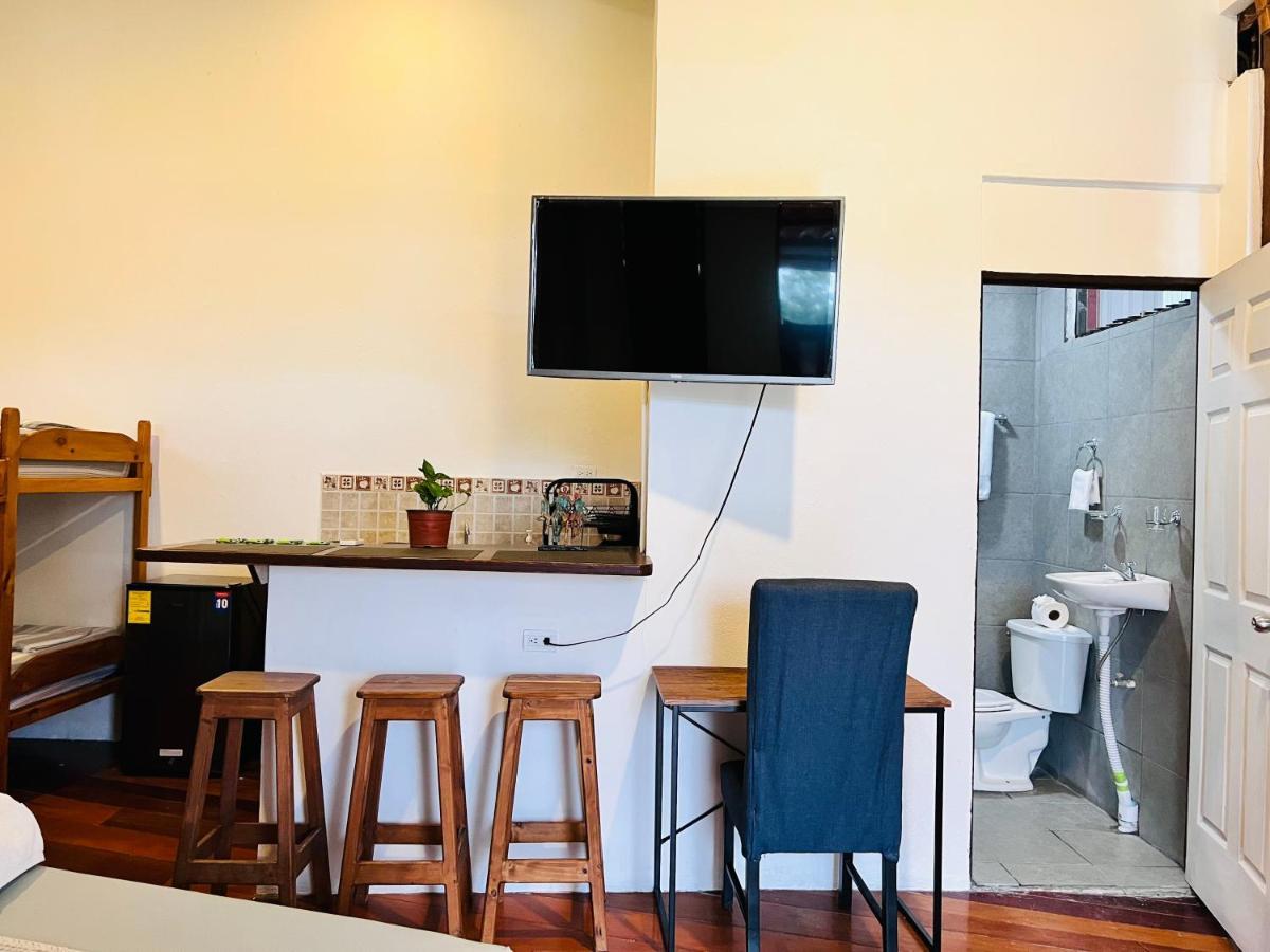 Hotel Adventure Lodge Jacó Dış mekan fotoğraf