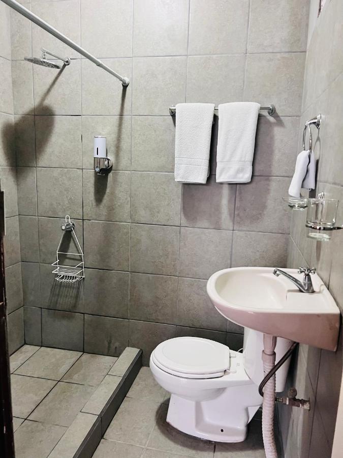 Hotel Adventure Lodge Jacó Dış mekan fotoğraf