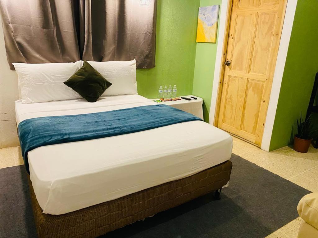 Hotel Adventure Lodge Jacó Dış mekan fotoğraf